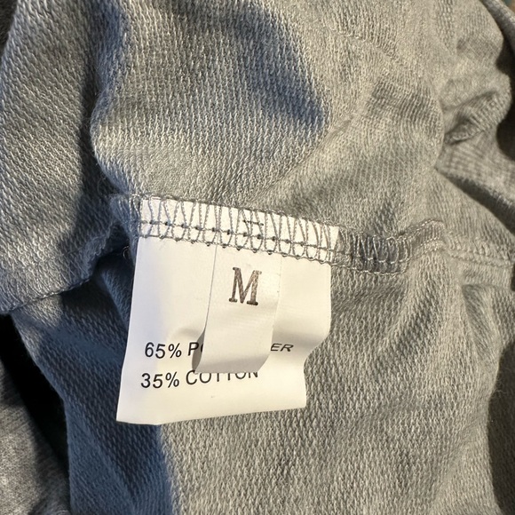 NWOT Kitten Hooded Sweatshirt with Pocket for Cat/Dog - Picture 11 of 12